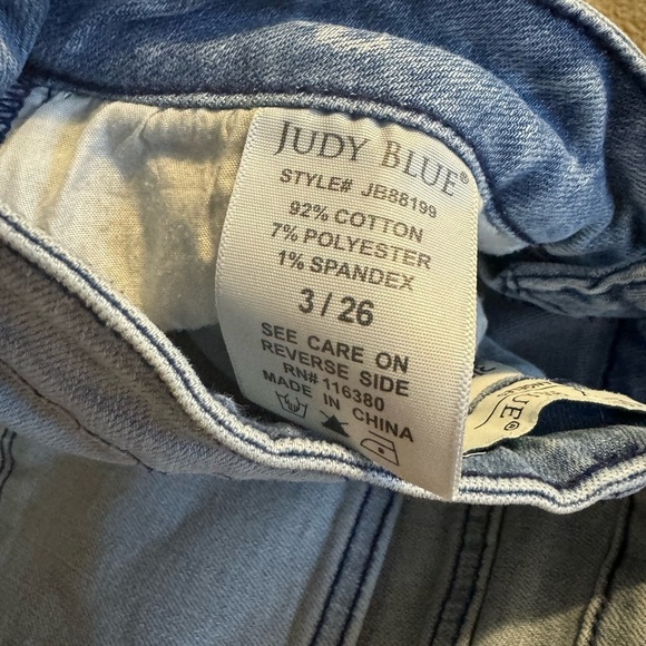 Judy Blue Jeans- ombré release hem jeans- size 3/26- skinny fit - Picture 7 of 9
